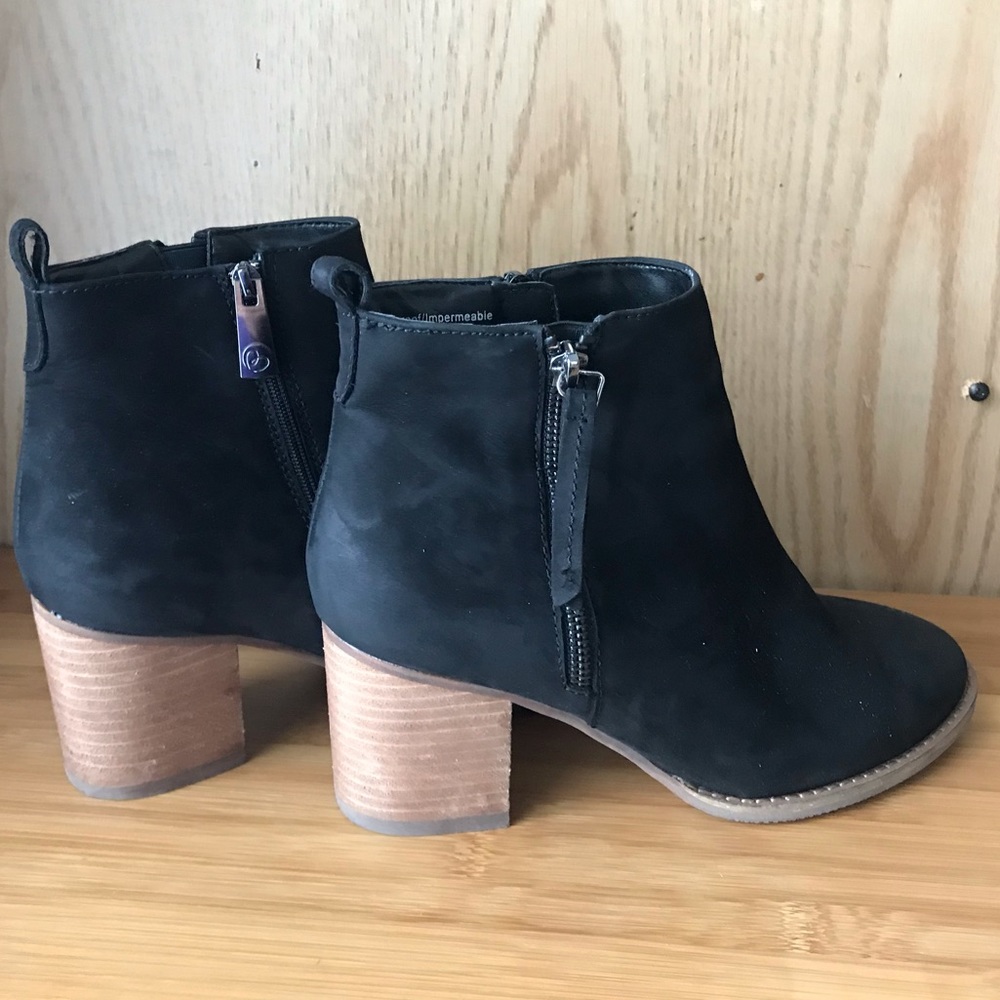 Blondo Nova Waterproof Bootie Size 8.5